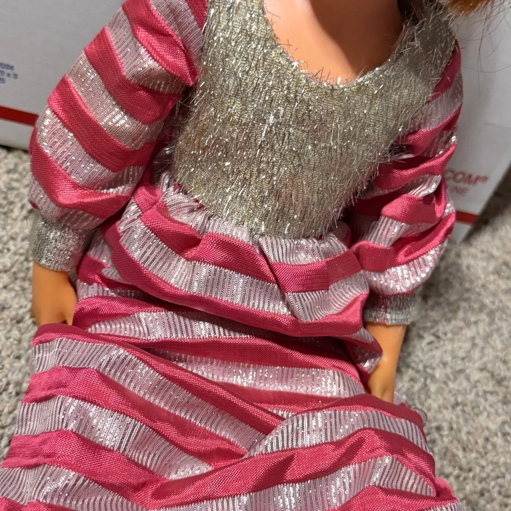 Vintage Ideal Crissy Family Velvet Doll Red Hair Pink Silver Dress 18" - Picture 7 of 7